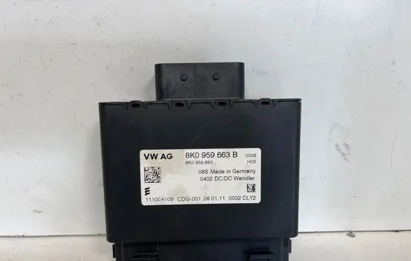 Audi Q5 SQ5 Voltage converter/converter module 8K0959663B 8K0959663