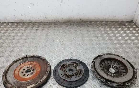 Ford Focus Clutch set kit 323049910 123032310 XS4Q6375AC