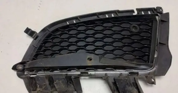 Jaguar XF X260 Front bumper lower grill GX638B290A GX638B290E T2H11353