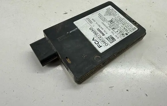 Chrysler Pacifica Blind spot module 04672786AB 647851400 331910052
