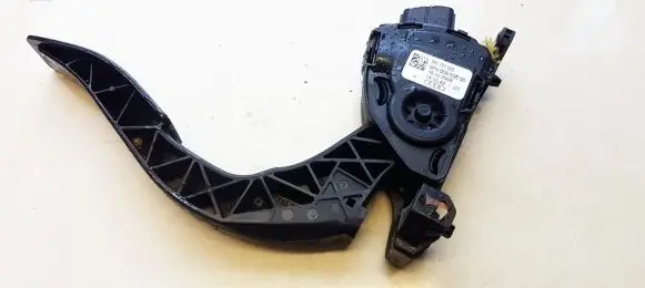 Audi A5 8T 8F Accelerator throttle pedal 8K1721523