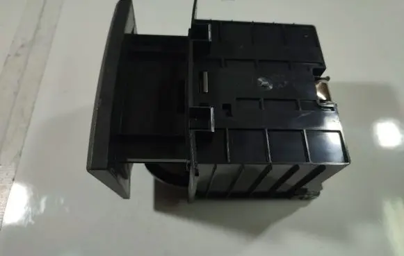Chevrolet Captiva Cup holder 