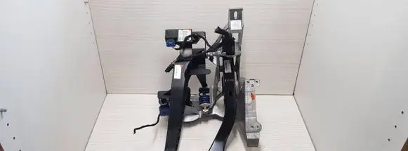Audi A6 S6 C6 4F Pedal assembly 4F1721117B 4F0907658