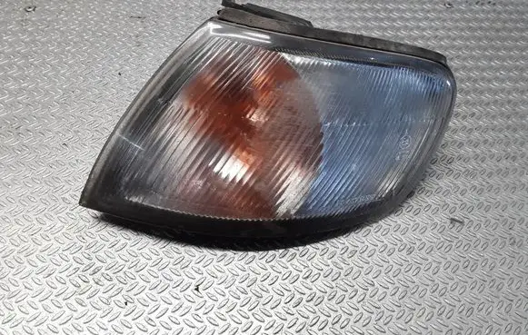 Nissan Almera Front indicator light