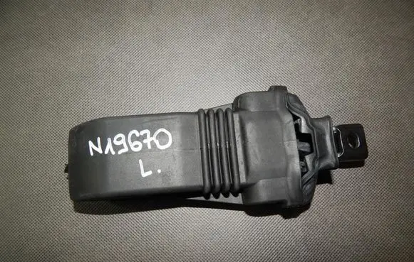 Front door check strap stopper