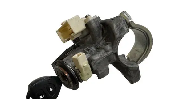 Toyota Auris 150 Ignition lock 450200204