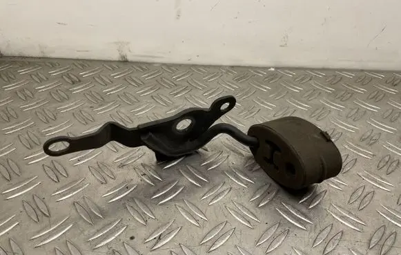 Volvo S80 Muffler mount bracket/holder 6G9N5D261CB 30748235
