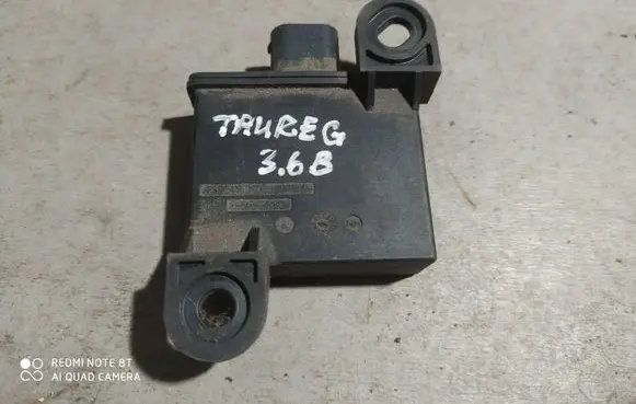 Volkswagen Touareg II Tire pressure sensor 7PP907283 002BE00001