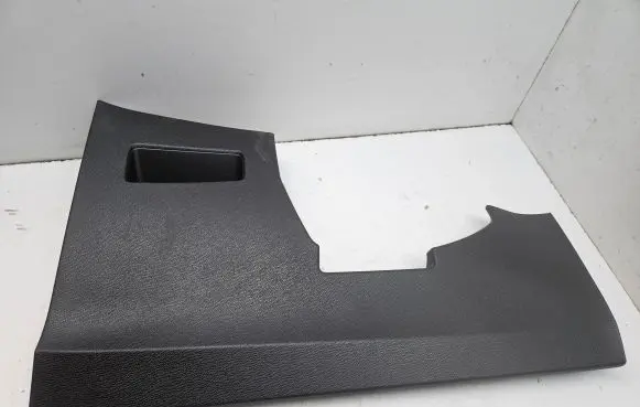 Peugeot 5008 II Dashboard lower bottom trim panel 9810145577