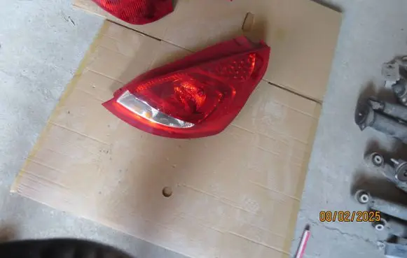 Ford Fiesta Rear/tail lights 8A6113404AC 08022025 10W0609