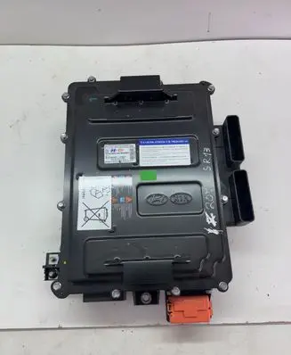Hyundai i30 Hybrid / electric car battery 020057