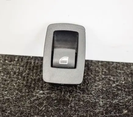 BMW 1 F20 F21 Electric window control switch 9208106