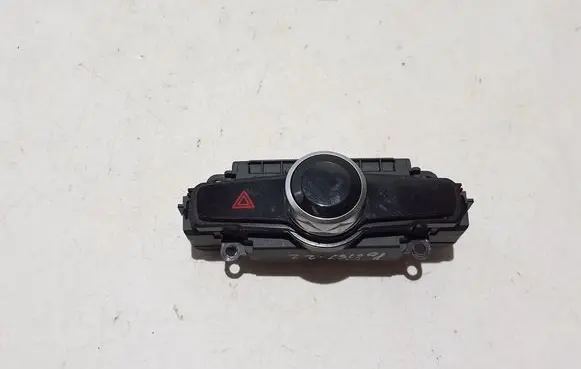 Polestar 2 Multifunctional control switch/knob 32350222