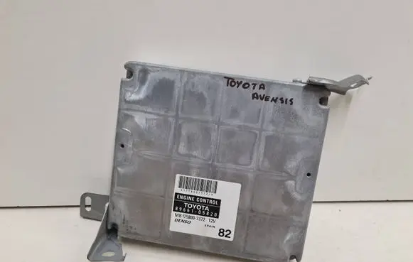 Toyota Avensis T250 Engine control unit/module 8966105820