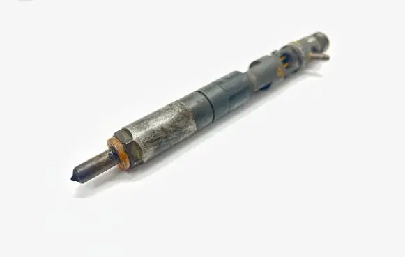 Renault Kangoo I Fuel injector 8200815416 H8200421897