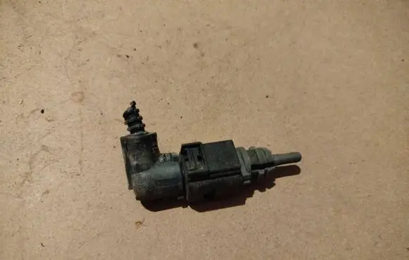 Audi A6 S6 C8 4K Outside/external air temperature sensor 8K0973702 1670583 1670587