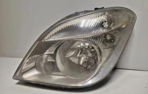 Mercedes-Benz Sprinter W906 Headlight/headlamp a9068200106.bspart