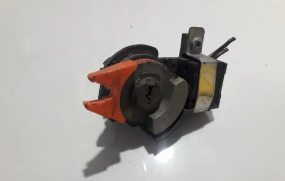 Mazda 626 Front door lock (next to the handle) 