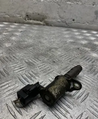Toyota RAV 4 (XA30) Camshaft vanos timing valve 1533028020