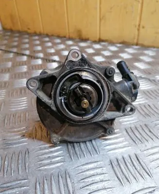 Audi A6 S6 C5 4B Vacuum pump 057145100C