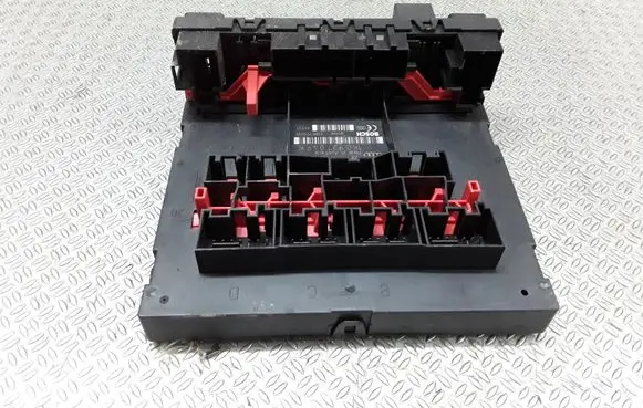 Volkswagen Golf V Comfort/convenience module 1K0937049K