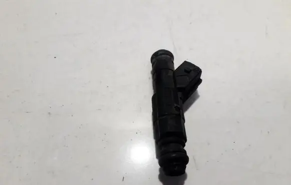 Ford Mondeo MK II Fuel injector 0280155819 988F-DA