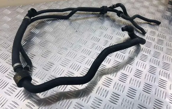 Mercedes-Benz E W211 Engine coolant pipe/hose A2118302396