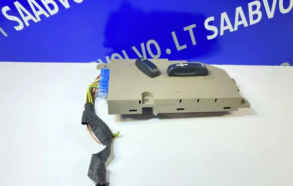 Volvo V70 Seat control switch 30739698