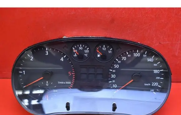 Speedometer (instrument cluster)