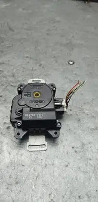 Mitsubishi Grandis Air flap motor/actuator 0637007321