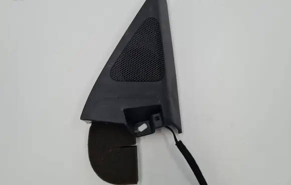 Front door high frequency speaker