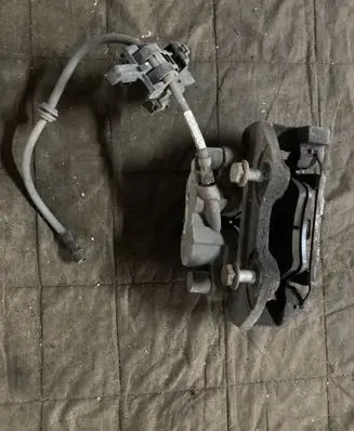 Mercedes-Benz ML W164 Front brake caliper