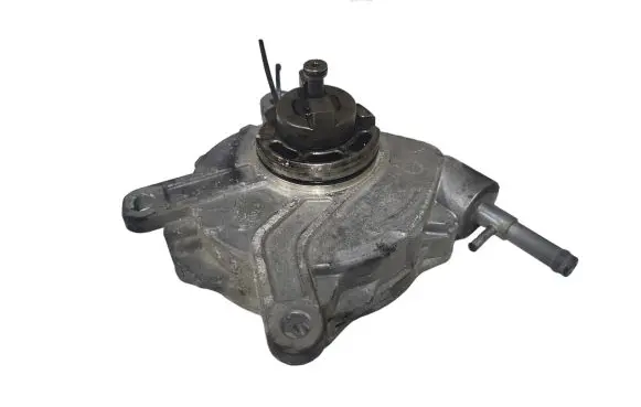 Toyota Auris 150 Vacuum pump