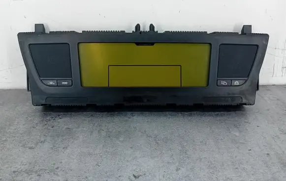 Speedometer (instrument cluster)