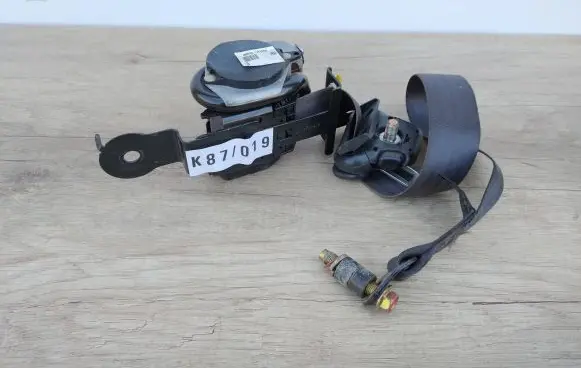 Hyundai Terracan Front seatbelt 88820-H1060