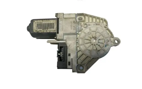 Land Rover Discovery 3 - LR3 Front door window regulator motor CUR0002