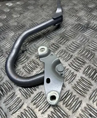 Engine bonnet/hood hinges