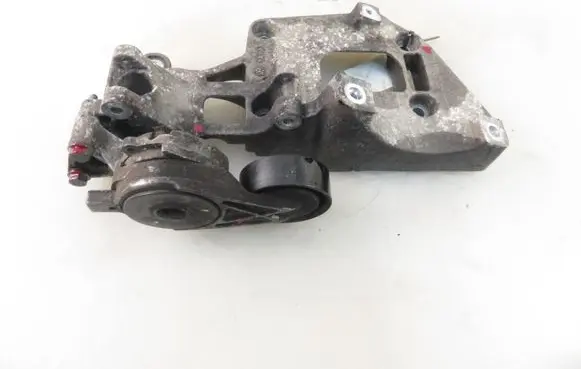 Volkswagen Golf Plus Generator/alternator bracket 06A903315F 06F903143F