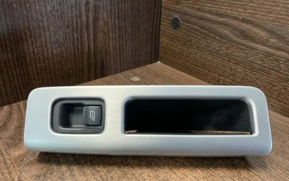 Volvo S40 Electric window control switch 8663819 30658449