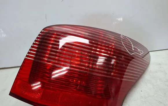 Peugeot 407 Rear/tail lights S27647934