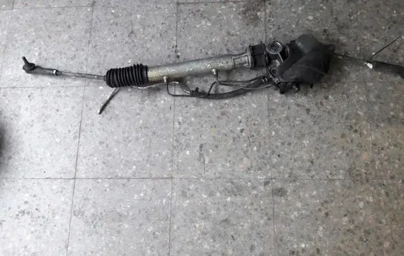 Nissan Micra Steering rack 34009933