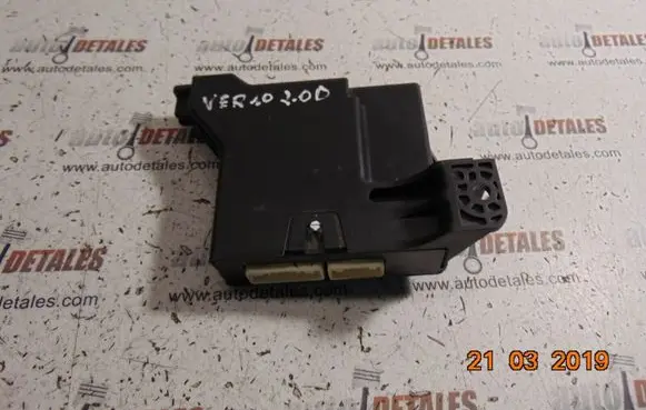 Toyota Verso Air conditioning/heating control unit 886500F100