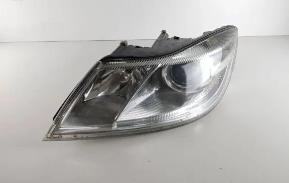 Skoda Octavia Mk2 (1Z) Headlight/headlamp