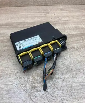 Ford Focus Comfort/convenience module 1S7T15K600FD 5WK48730F Used