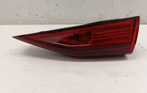 Audi A3 8Y Tailgate rear/tail lights 8Y0945076A