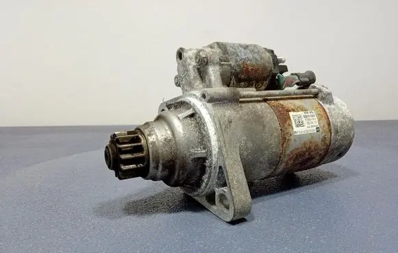 Skoda Octavia 985 Starter motor 02M911024B