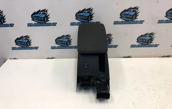 Volkswagen Golf VI Armrest 1K5864251C