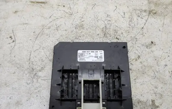 Volkswagen Golf Sportsvan Comfort/convenience module 5Q0937086AK 15H1000749 F005V01739
