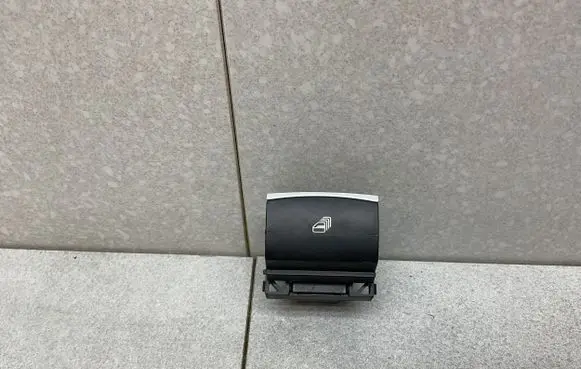 Volkswagen Eos Electric window control switch 1Q0959873D