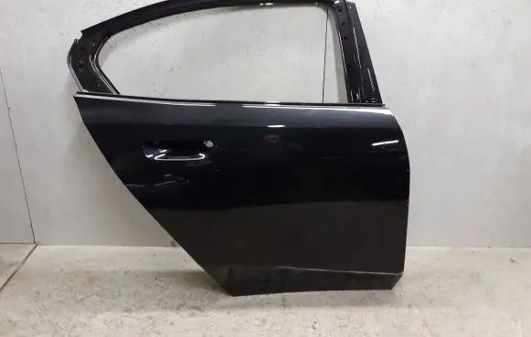 BMW 5 G60 Rear door
